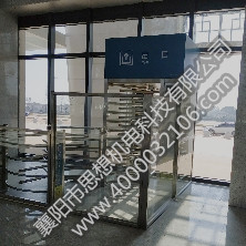 西渡站矩形、半高單向門和護(hù)欄